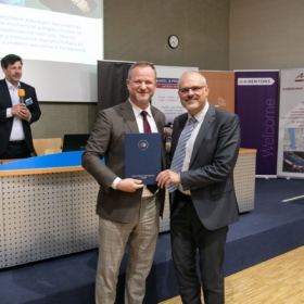 Martin Hejný a Petr Sprinz novými členy Centra